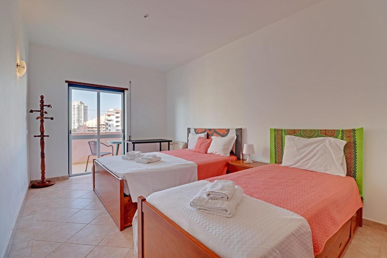 Praia Da Rocha Central 1 With Pool By Homing Portimao Luaran gambar